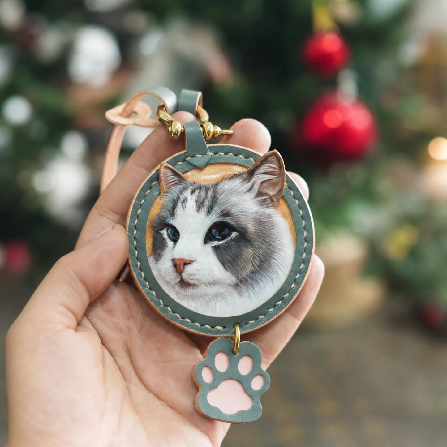 Custom Handmade Leather Pet Portrait Keychain